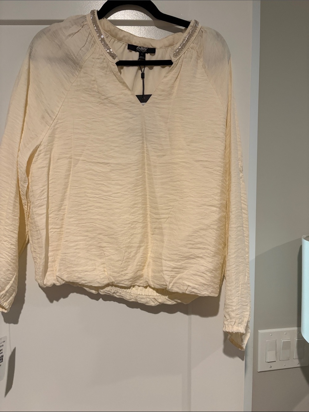 ABS Allen Schwartz Ivory Beaded V-Neck Long Sleeve Top